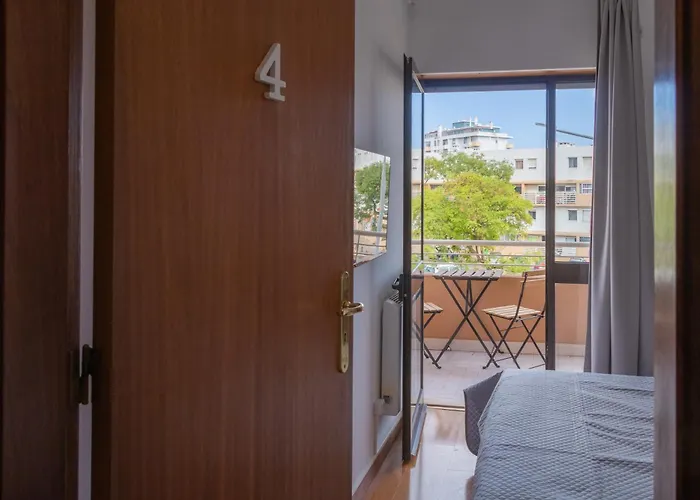 Blife Ricardya Private Rooms
